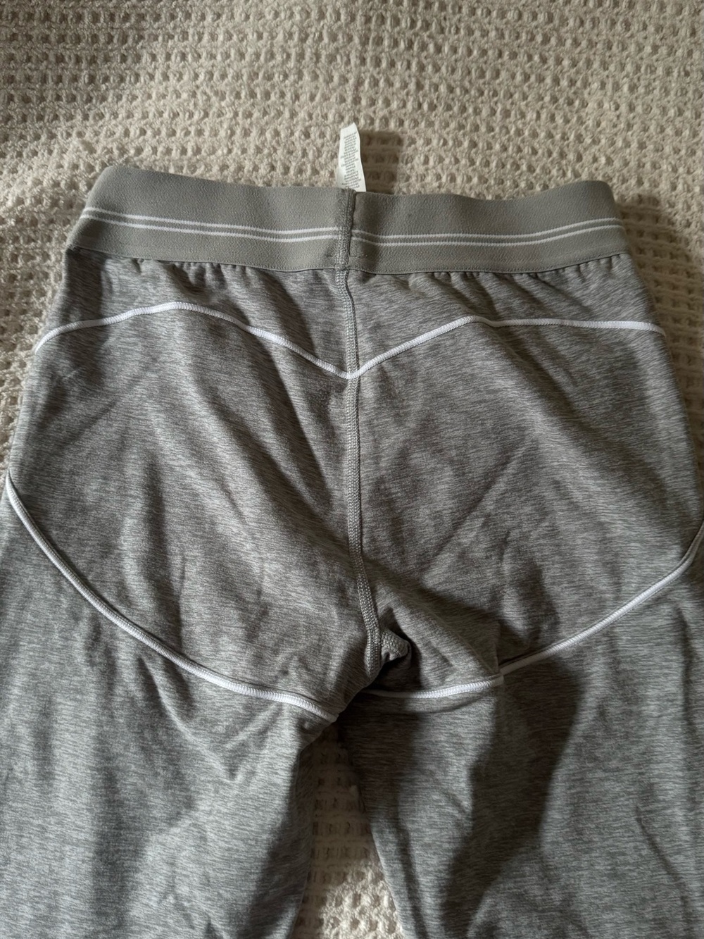 ALO Yoga Light Gray High-Waist Performance Leggings - Picture 2 of 5